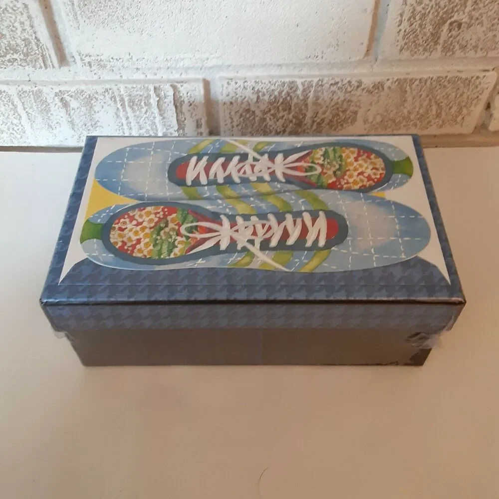 New Die Cut Note Cards & Envelopes, Sneakers,4 x 7.25, Twenty pack